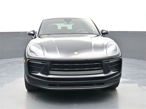 Used 2022 Porsche Macan image 26