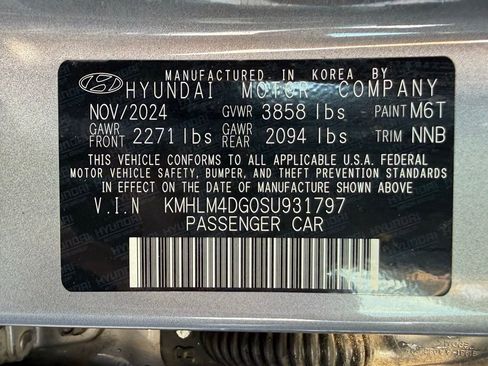 Certified 2025 Hyundai Elantra Sport FWD image 32