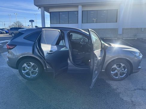 Used 2024 Ford Escape ST-Line w/ Tech Pack #1 image 8
