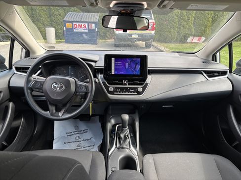 Used 2024 Toyota Corolla LE FWD image 15