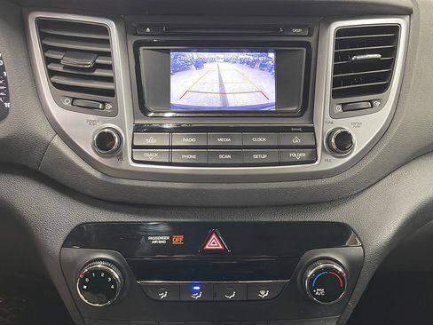 Used 2017 Hyundai Tucson SE image 17