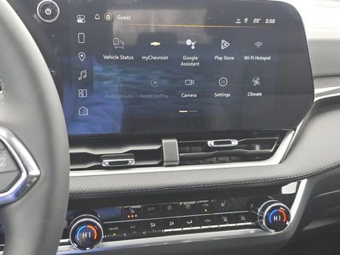 New 2026 Chevrolet Equinox LT w/ Convenience Package II image 13