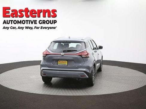 Used 2021 Nissan Kicks SV FWD image 38