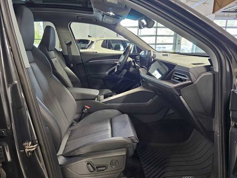 Certified 2025 Audi Q5 Premium Plus w/ Premium Plus image 10