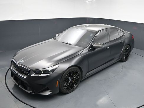 Used 2026 BMW M5 w/ Carbon Package AWD/4WD image 12