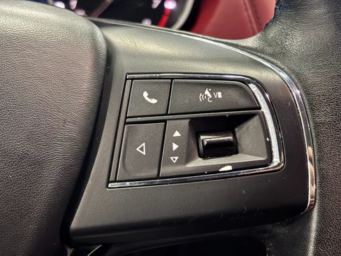 Used 2017 Maserati Levante AWD/4WD image 32