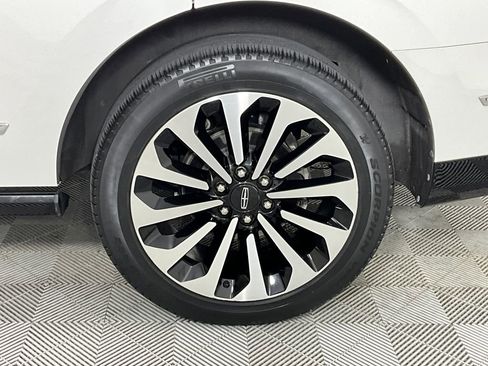 Used 2022 Lincoln Navigator Reserve image 20