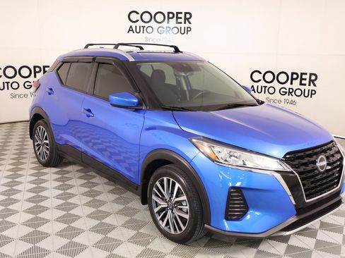 Used 2024 Nissan Kicks SV w/ Interior Electronics Package FWD image 1