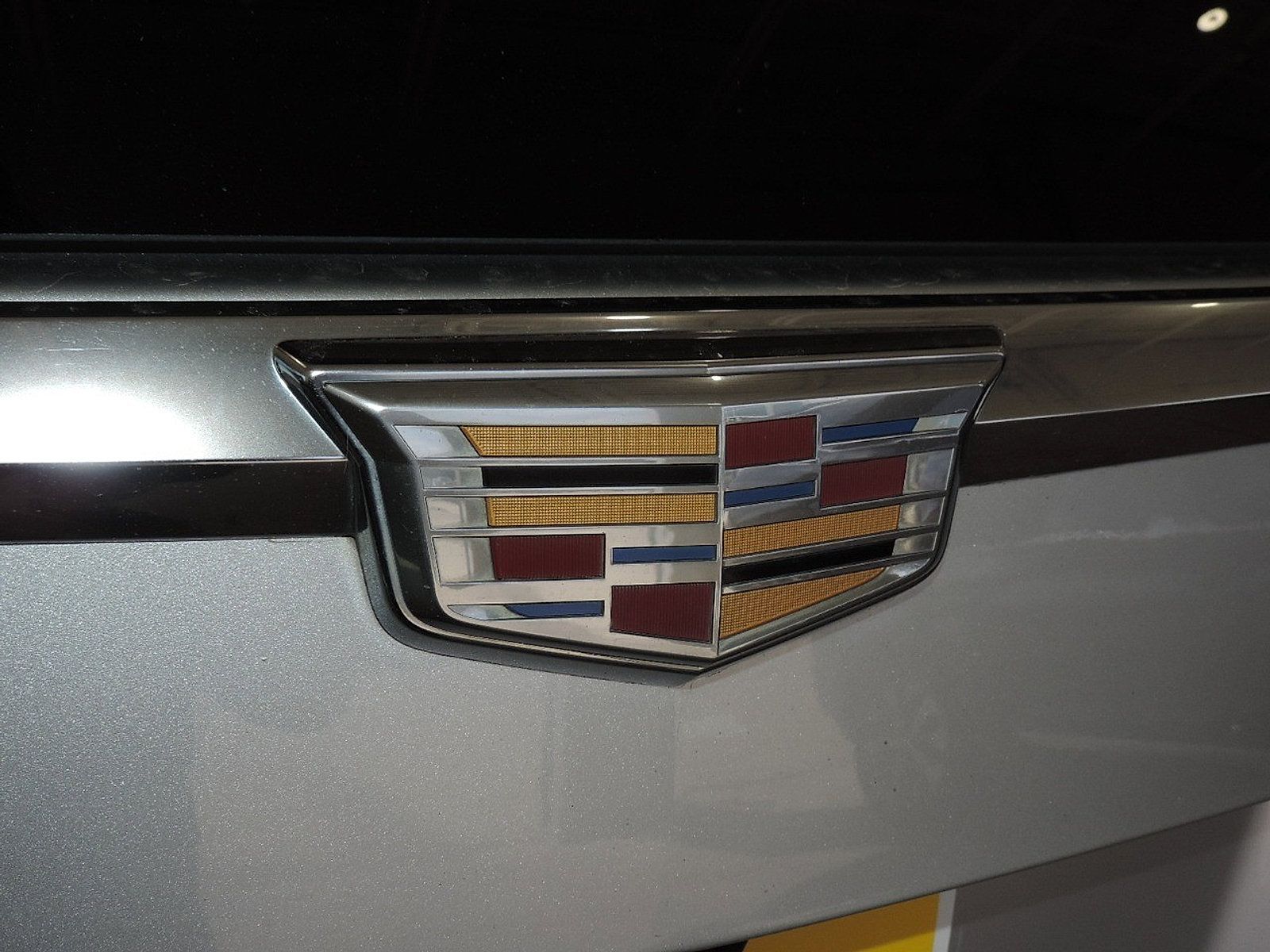 Used 2020 Cadillac Escalade Premium Luxury AWD/4WD image 13