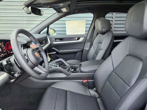 New 2026 Porsche Cayenne image 26
