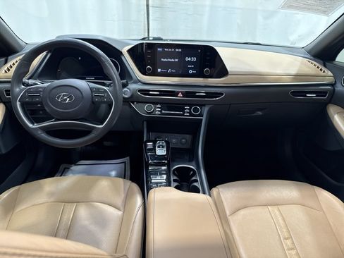 Used 2020 Hyundai Sonata SEL w/ Premium + Sunroof Package FWD image 15