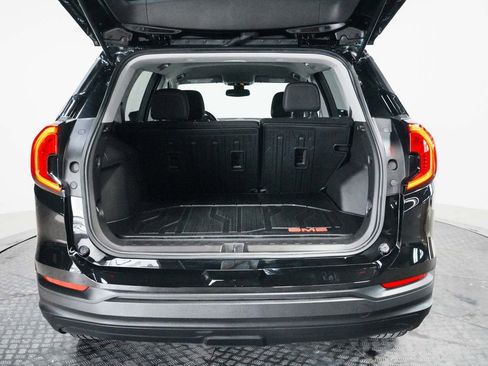 Used 2024 GMC Terrain SLE w/ LPO, Floor Liner Package AWD/4WD image 39