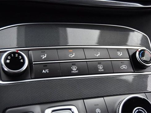 Used 2022 Hyundai Santa Fe SE image 13