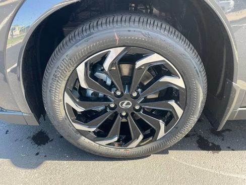 New 2026 Lexus UX 300h AWD image 9
