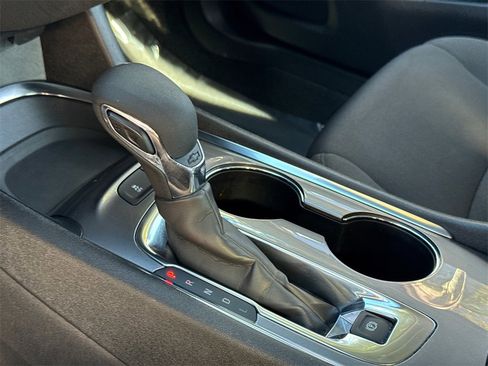 Used 2024 Chevrolet Malibu LT image 26