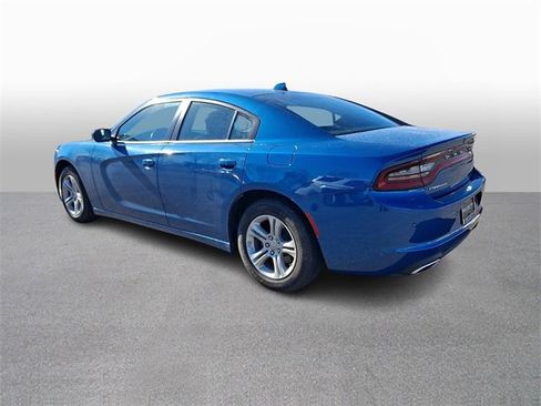 Used 2023 Dodge Charger SXT image 6