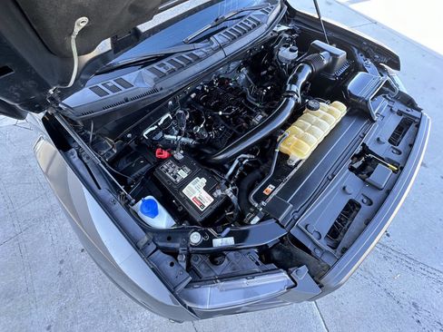 Used 2018 Ford F150 Raptor w/ Equipment Group 802A Luxury image 33