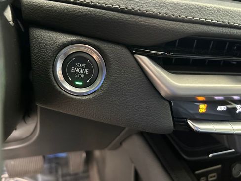 Used 2025 Cadillac XT4 Premium Luxury FWD image 50