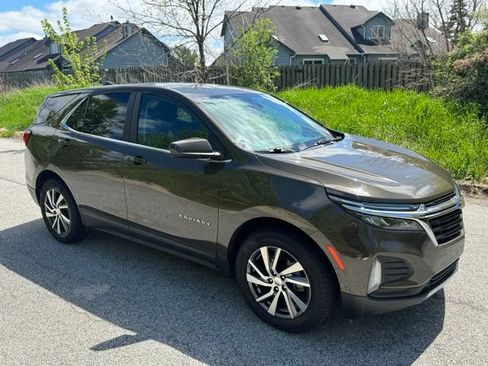Used 2024 Chevrolet Equinox LT AWD/4WD image 4