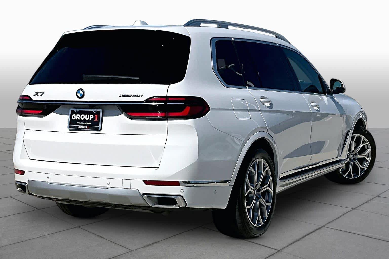 Used 2026 BMW X7 xDrive40i AWD/4WD image 12