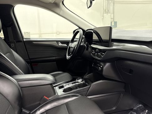Used 2024 Ford Escape SE image 22