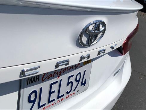 Used 2024 Toyota Camry SE FWD image 30