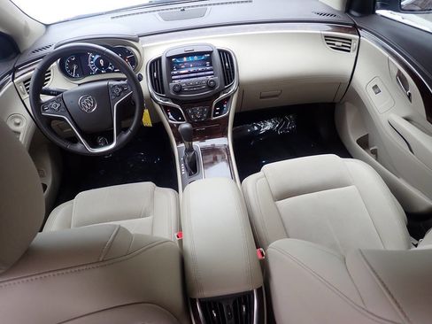 Used 2015 Buick LaCrosse image 13