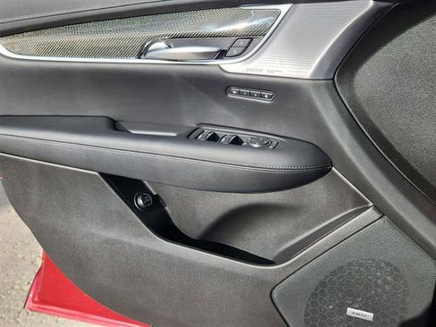 Used 2021 Cadillac XT5 Sportv w/ LPO, Floor Liner Package image 7