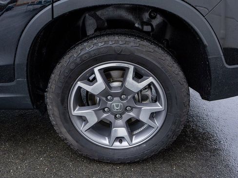 Used 2023 Honda Passport TrailSport image 32