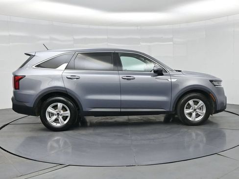 Certified 2023 Kia Sorento LX FWD image 26