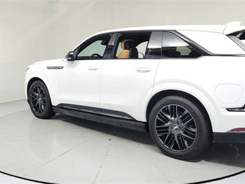 Used 2025 Cadillac Escalade IQ Sport 2 w/ LPO, ONYX Package image 3