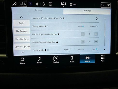 Used 2023 Chrysler Pacifica Touring-L image 33