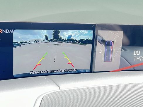 New 2026 Lincoln Navigator L Black Label AWD/4WD image 13