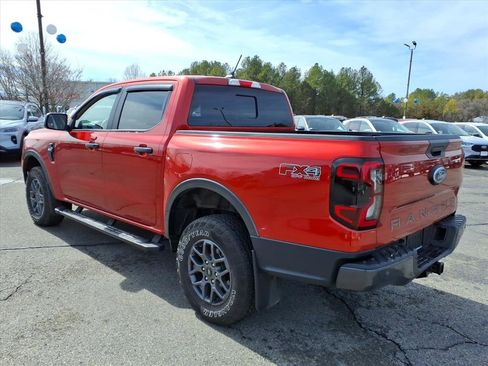 Used 2024 Ford Ranger XLT w/ FX4 Off-Road Package image 3
