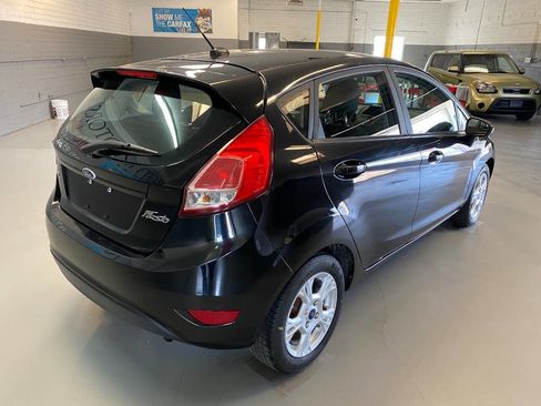 Used 2016 Ford Fiesta SE image 6