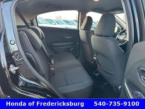 Certified 2018 Honda HR-V LX image 39