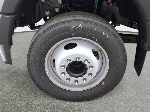 New 2026 Ford F550 2WD Regular Cab Super Duty image 10