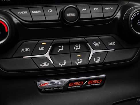 Used 2018 Chevrolet Corvette Z06 RWD image 64