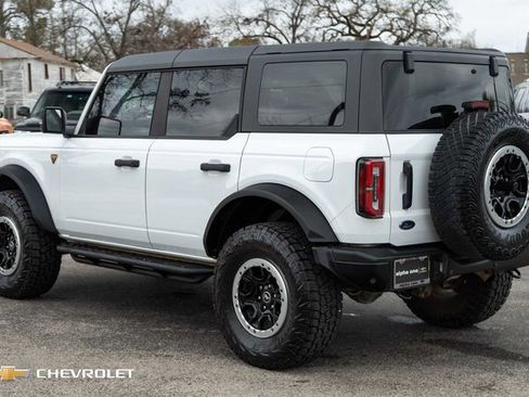 Used 2023 Ford Bronco Badlands w/ Sasquatch Package image 9