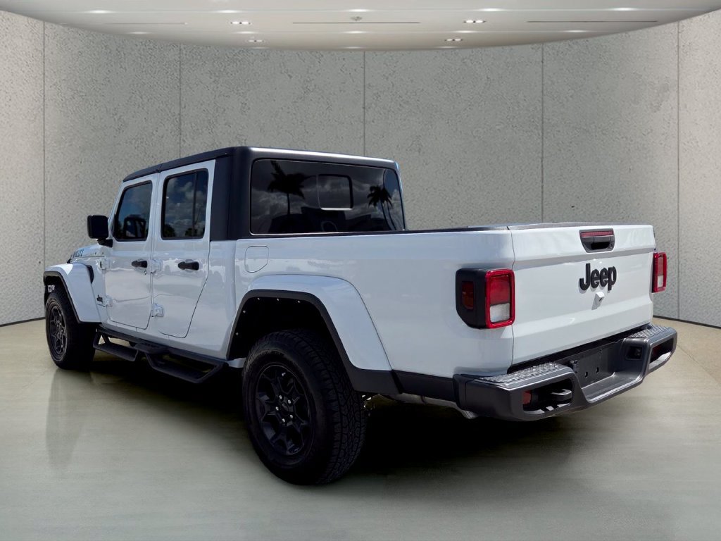 Used 2023 Jeep Gladiator Sport AWD/4WD image 8