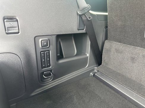 New 2025 Ford Expedition Platinum w/ Stealth Performance Package image 25