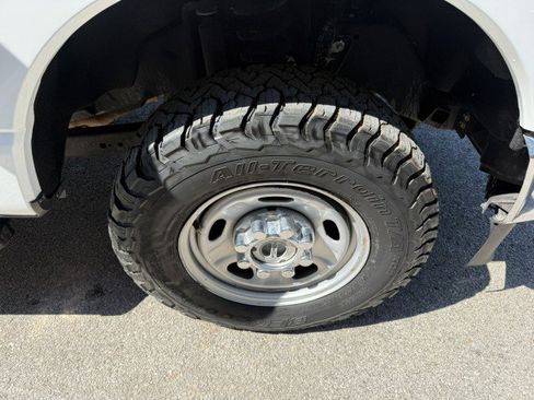 Used 2023 Ford F250 XL w/ XL Driver Assist Package AWD/4WD image 17
