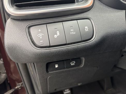 Used 2017 Kia Sorento EX w/ EX V6 Premium Package image 11