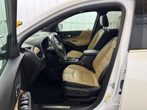 Used 2023 Chevrolet Equinox Premier FWD image 28