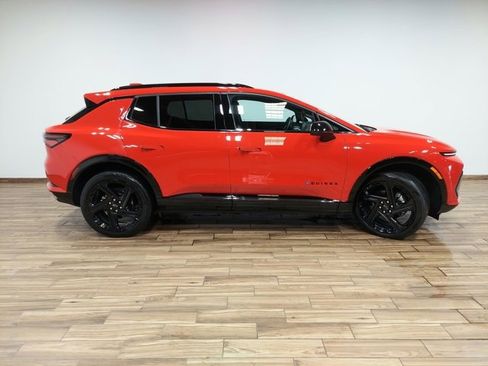 Certified 2024 Chevrolet Equinox EV RS image 16