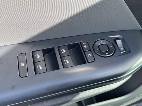New 2026 Kia K4 FWD image 16