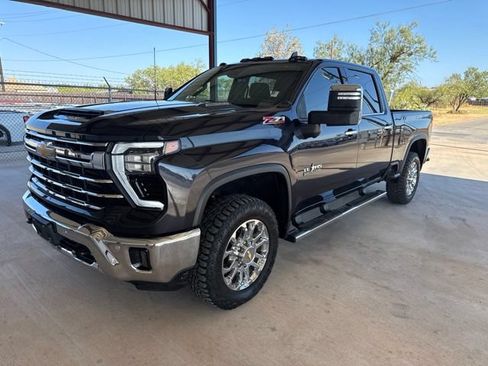 Used 2024 Chevrolet Silverado 2500 LTZ w/ LTZ Premium Texas Edition AWD/4WD image 3