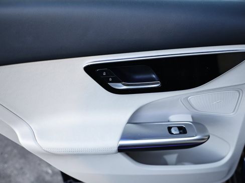 Used 2023 Mercedes-Benz C 300 C 300 w/ Exclusive Trim Package image 26