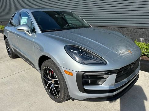 Certified 2026 Porsche Macan S AWD/4WD image 10