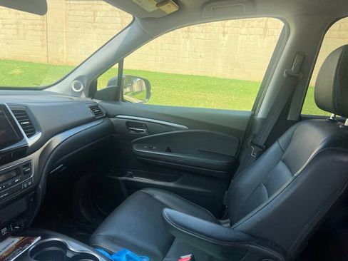 Used 2020 Honda Ridgeline RTL image 6